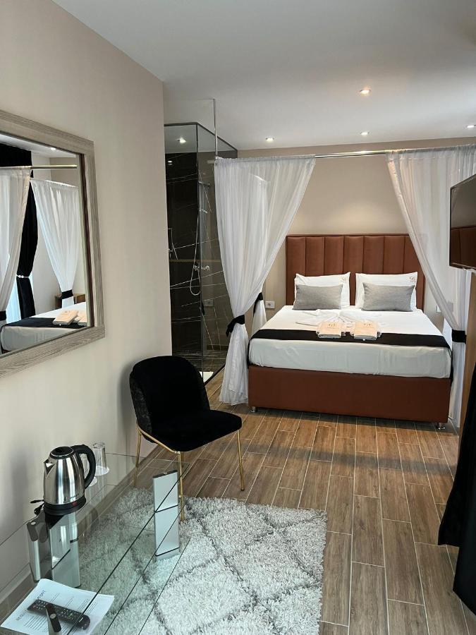 Comfort Hotel Struga Esterno foto