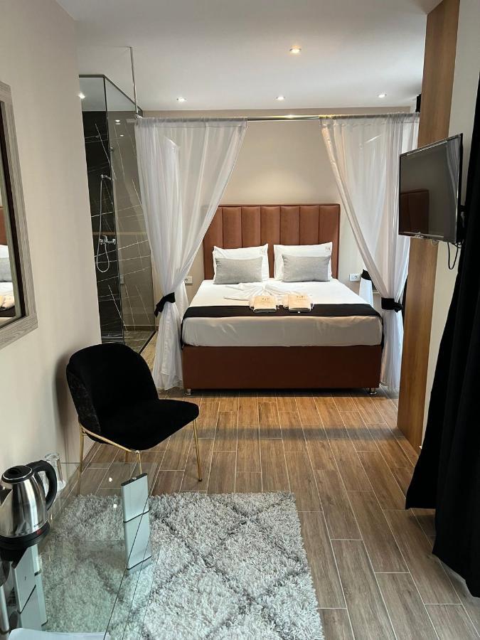 Comfort Hotel Struga Esterno foto