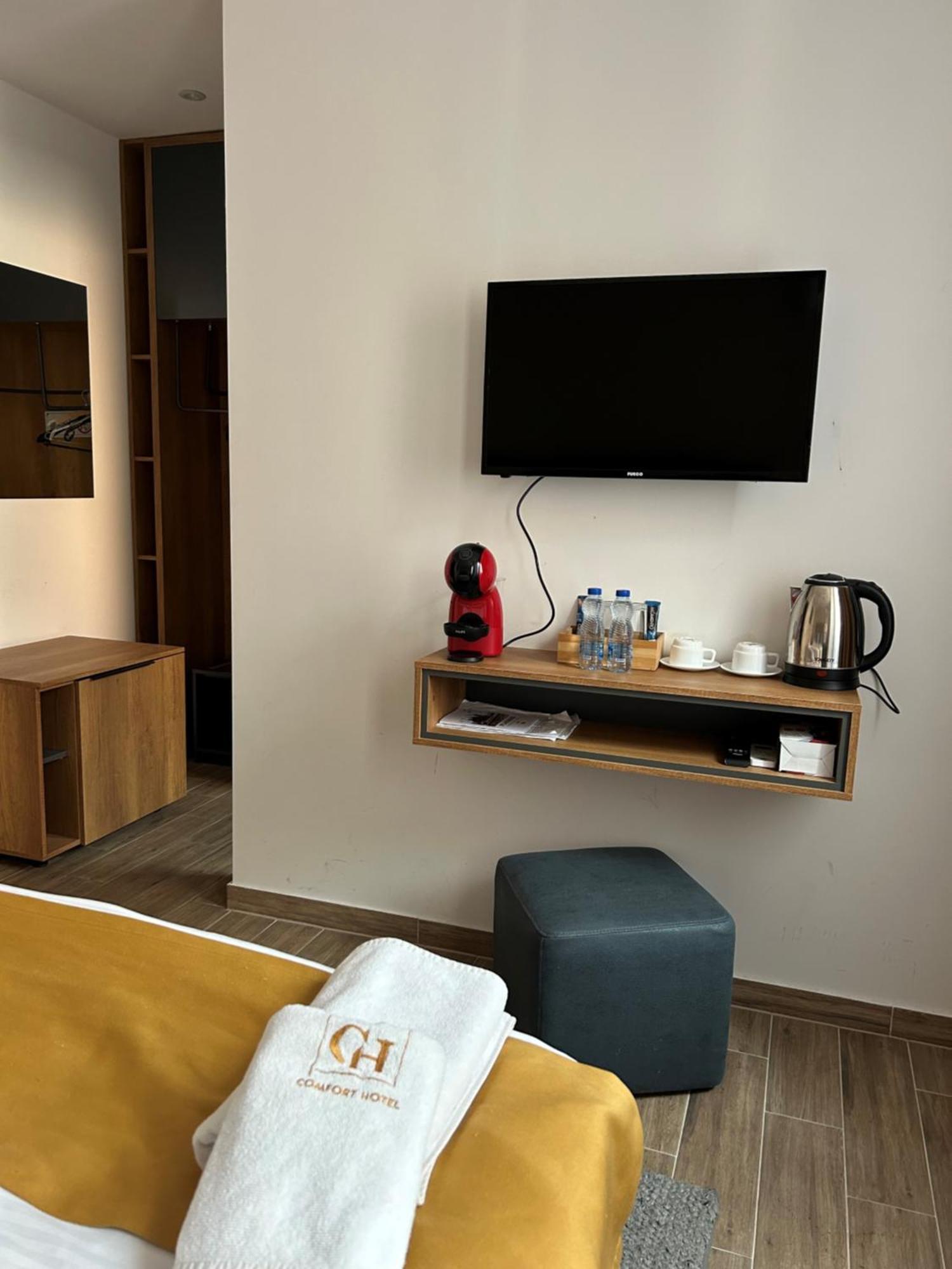 Comfort Hotel Struga Esterno foto