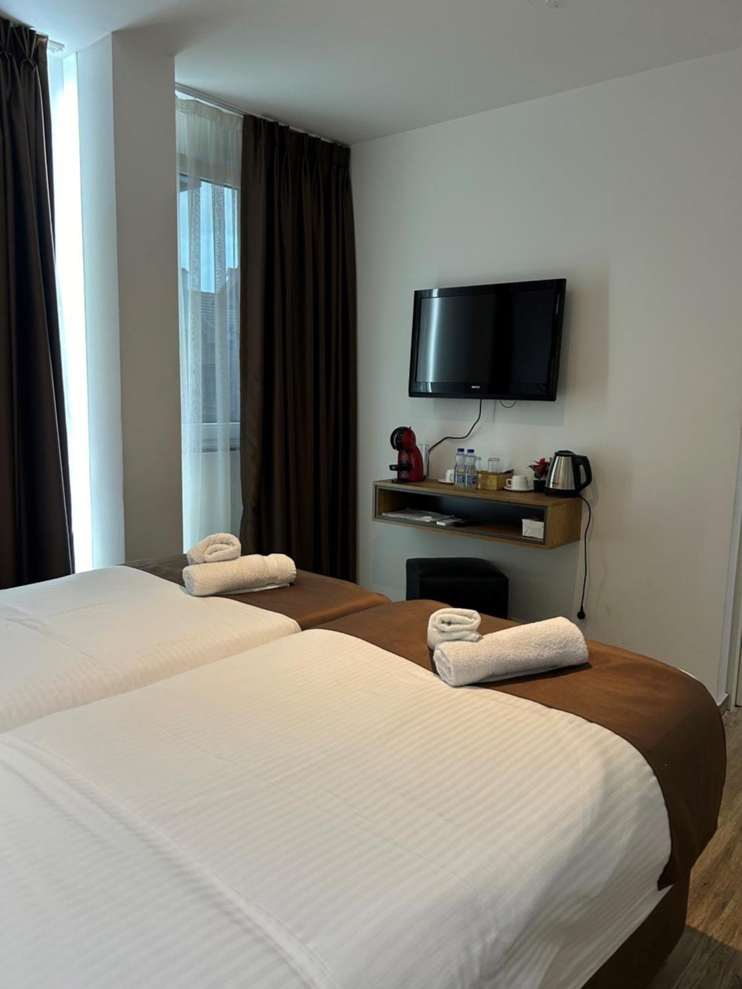 Comfort Hotel Struga Esterno foto