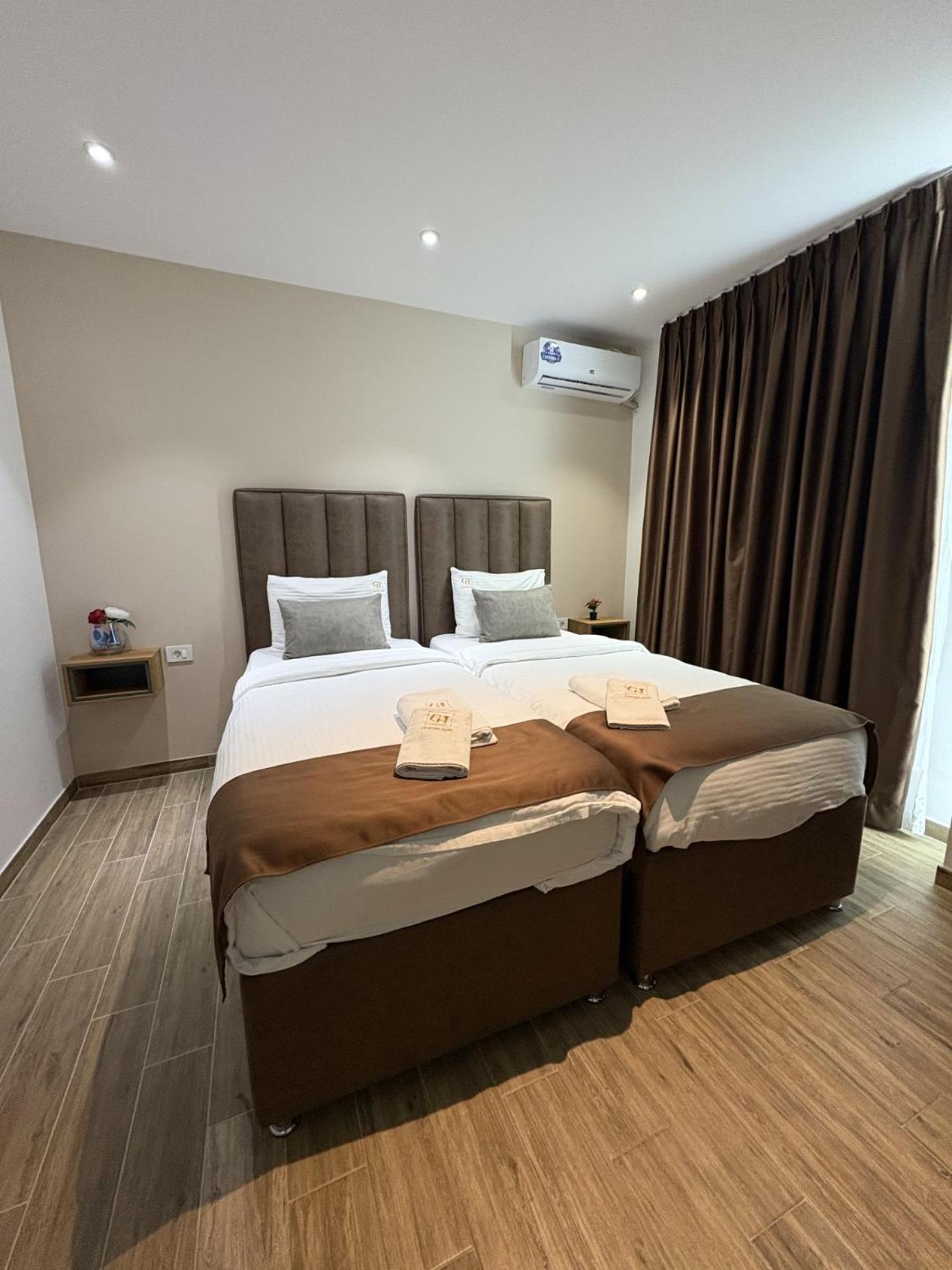 Comfort Hotel Struga Esterno foto