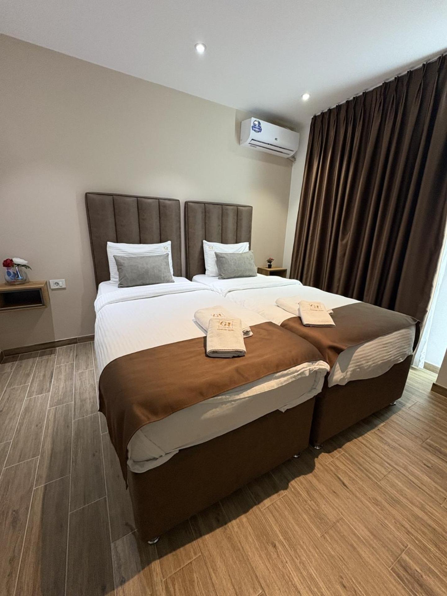 Comfort Hotel Struga Esterno foto