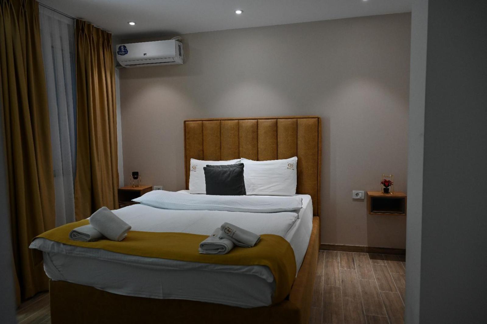 Comfort Hotel Struga Esterno foto